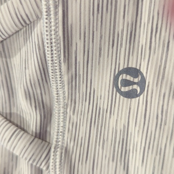 Lululemon Energy Bra High-Neck Longline Zip Special Edition *Medium Support, B–D - Picture 6 of 10